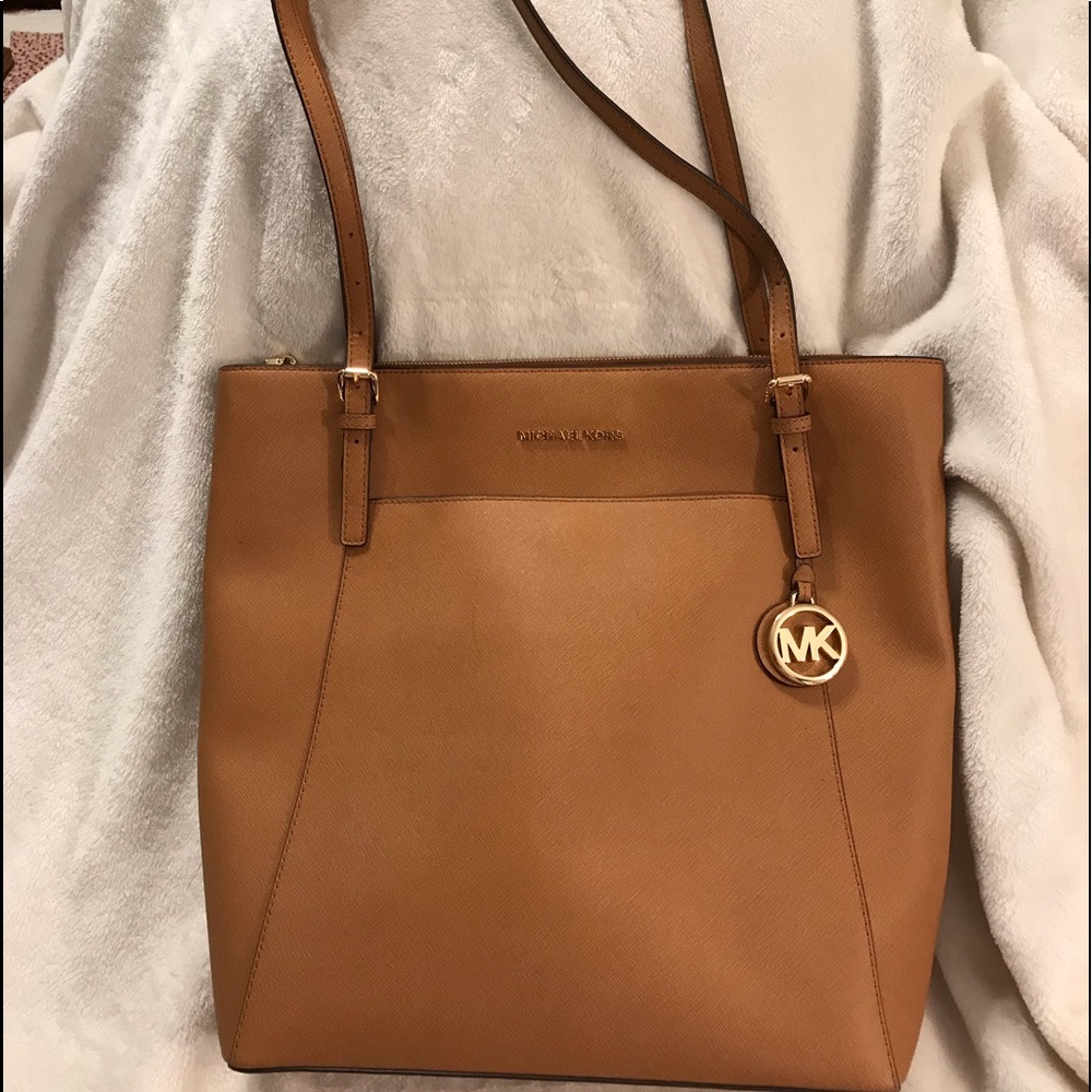 Micheal Kors Large Saffiano Tote